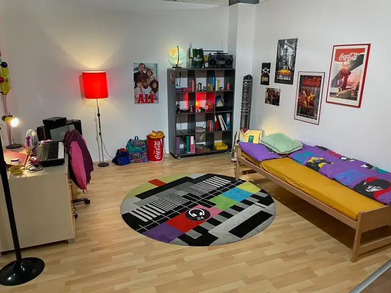 80s teens room