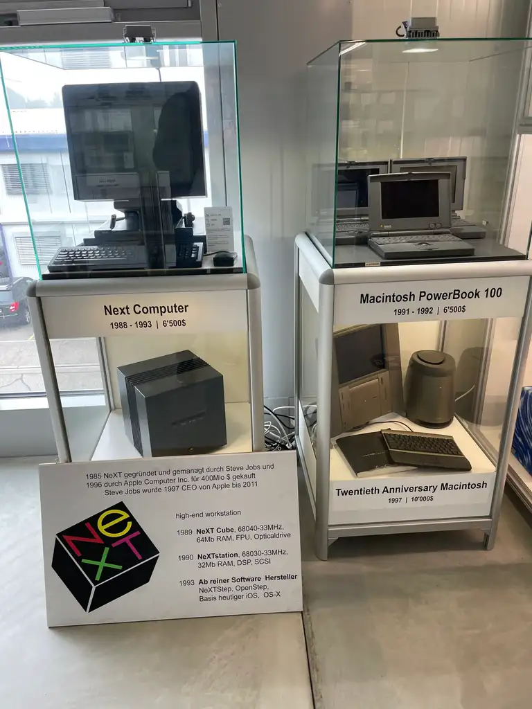 Twentieth Anniversary Macintosh / NEXT Cube